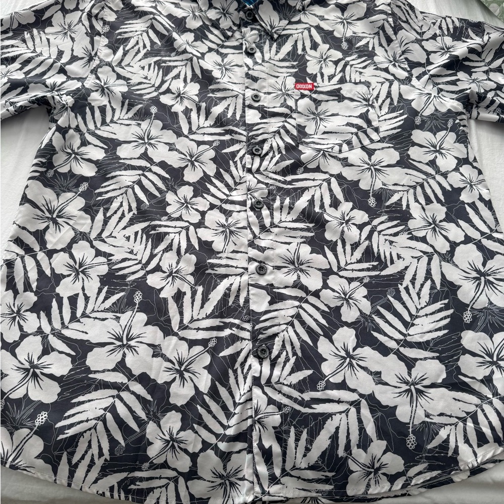 DIXXON “Aloha” Gray and White Hawaiian Party Shirt
